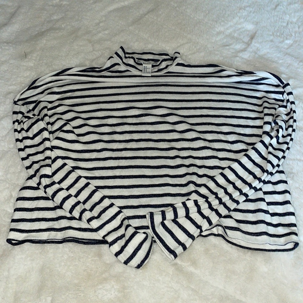 Forever 21 sweater